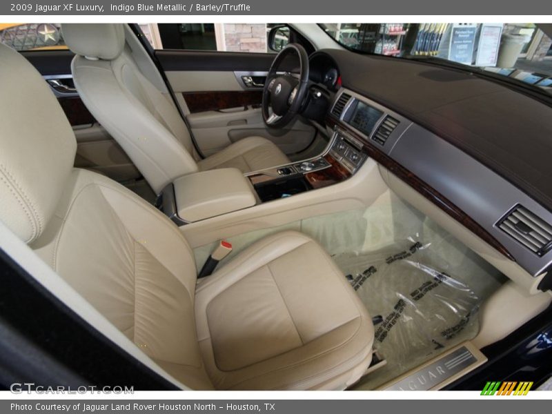 Indigo Blue Metallic / Barley/Truffle 2009 Jaguar XF Luxury
