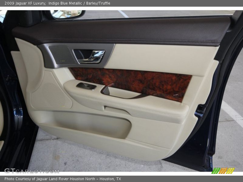 Indigo Blue Metallic / Barley/Truffle 2009 Jaguar XF Luxury