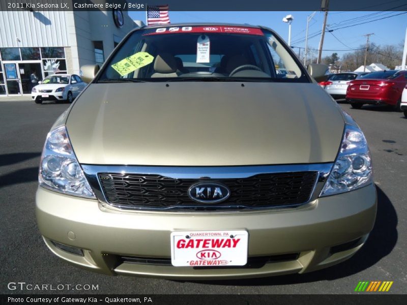 Cashmere Beige / Beige 2011 Kia Sedona LX