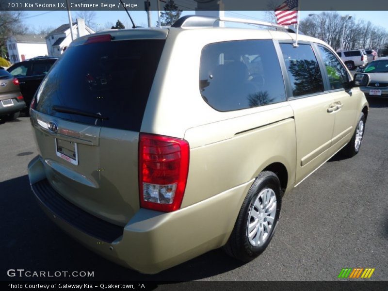 Cashmere Beige / Beige 2011 Kia Sedona LX