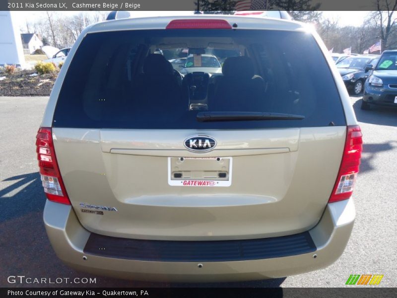 Cashmere Beige / Beige 2011 Kia Sedona LX