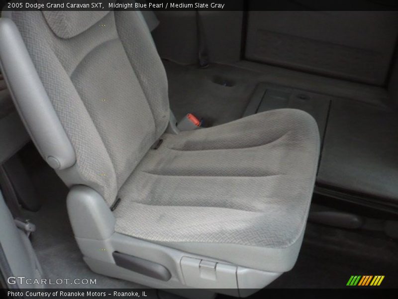 Midnight Blue Pearl / Medium Slate Gray 2005 Dodge Grand Caravan SXT