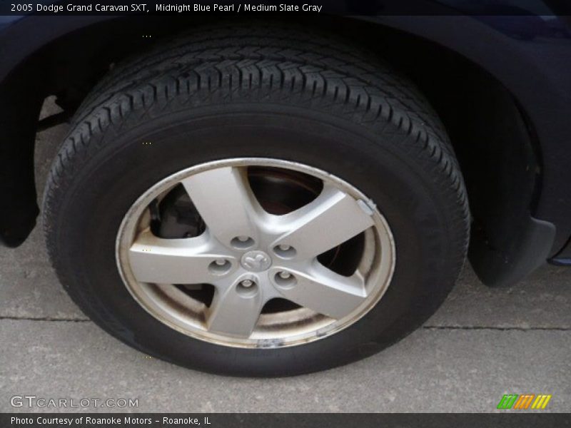 Midnight Blue Pearl / Medium Slate Gray 2005 Dodge Grand Caravan SXT
