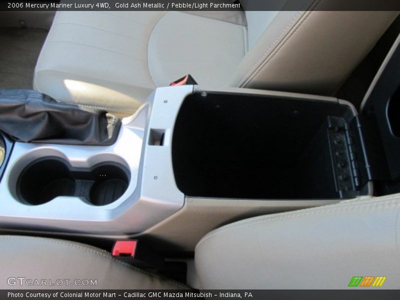 Gold Ash Metallic / Pebble/Light Parchment 2006 Mercury Mariner Luxury 4WD