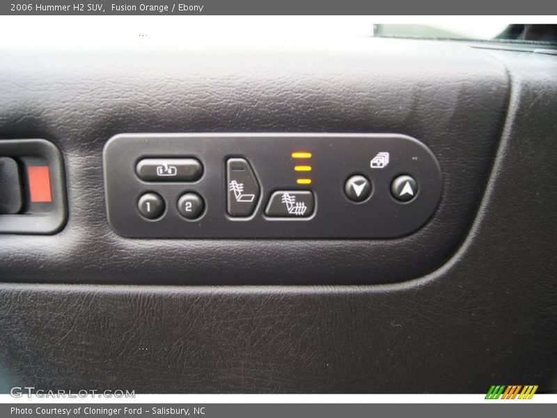 Controls of 2006 H2 SUV