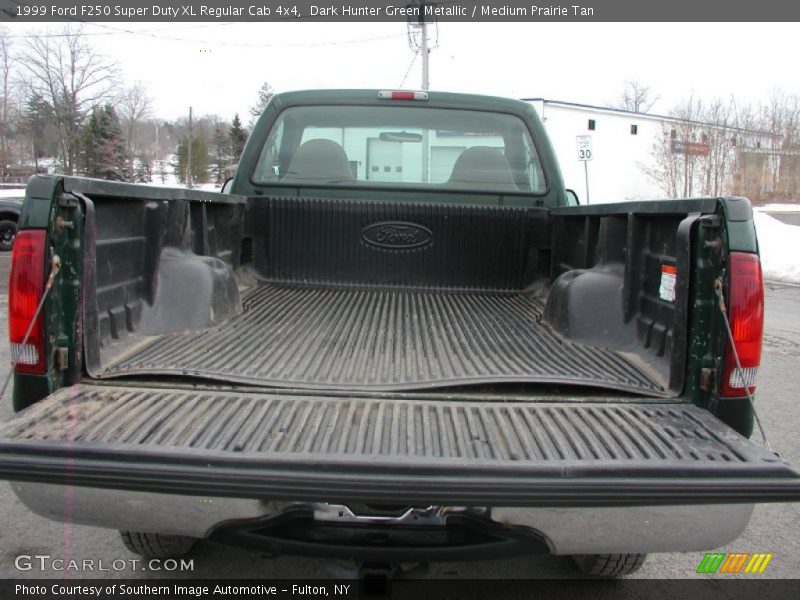 Dark Hunter Green Metallic / Medium Prairie Tan 1999 Ford F250 Super Duty XL Regular Cab 4x4