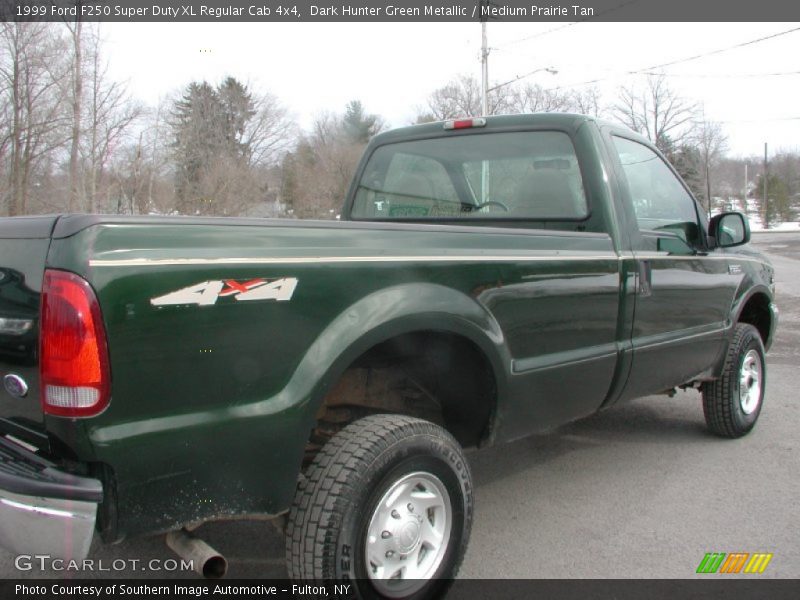 Dark Hunter Green Metallic / Medium Prairie Tan 1999 Ford F250 Super Duty XL Regular Cab 4x4