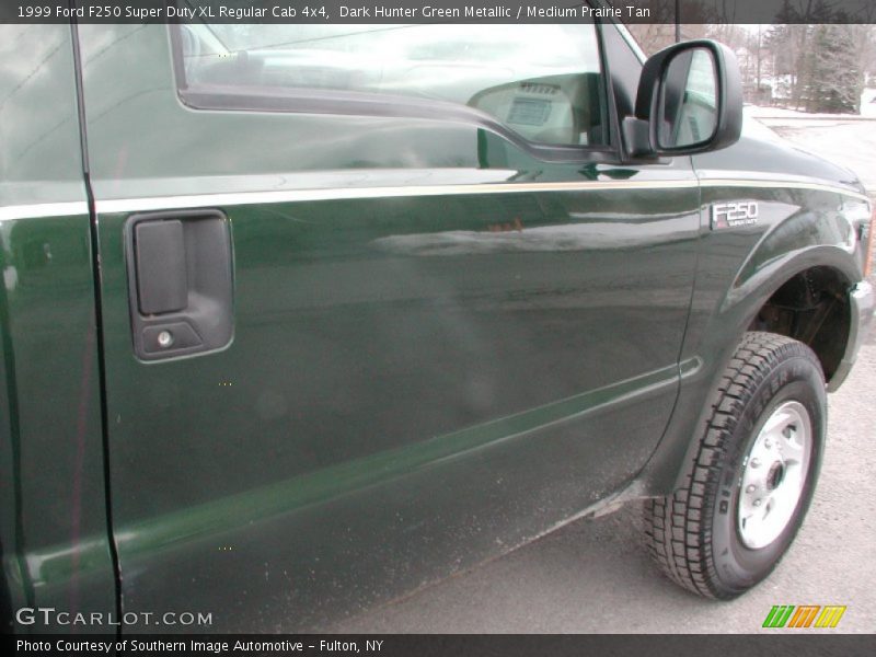Dark Hunter Green Metallic / Medium Prairie Tan 1999 Ford F250 Super Duty XL Regular Cab 4x4