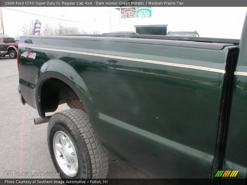 Dark Hunter Green Metallic / Medium Prairie Tan 1999 Ford F250 Super Duty XL Regular Cab 4x4