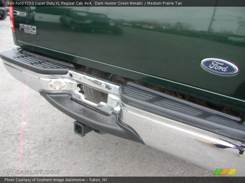 Dark Hunter Green Metallic / Medium Prairie Tan 1999 Ford F250 Super Duty XL Regular Cab 4x4