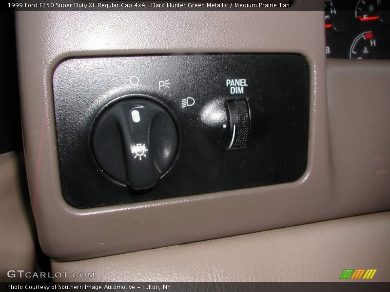 Dark Hunter Green Metallic / Medium Prairie Tan 1999 Ford F250 Super Duty XL Regular Cab 4x4