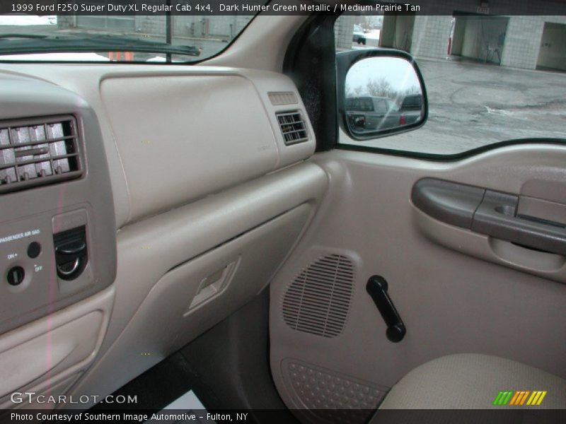 Dark Hunter Green Metallic / Medium Prairie Tan 1999 Ford F250 Super Duty XL Regular Cab 4x4