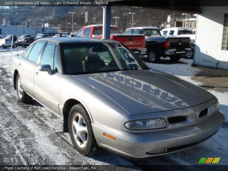 Light Driftwood Metallic / Neutral 1997 Oldsmobile LSS Sedan