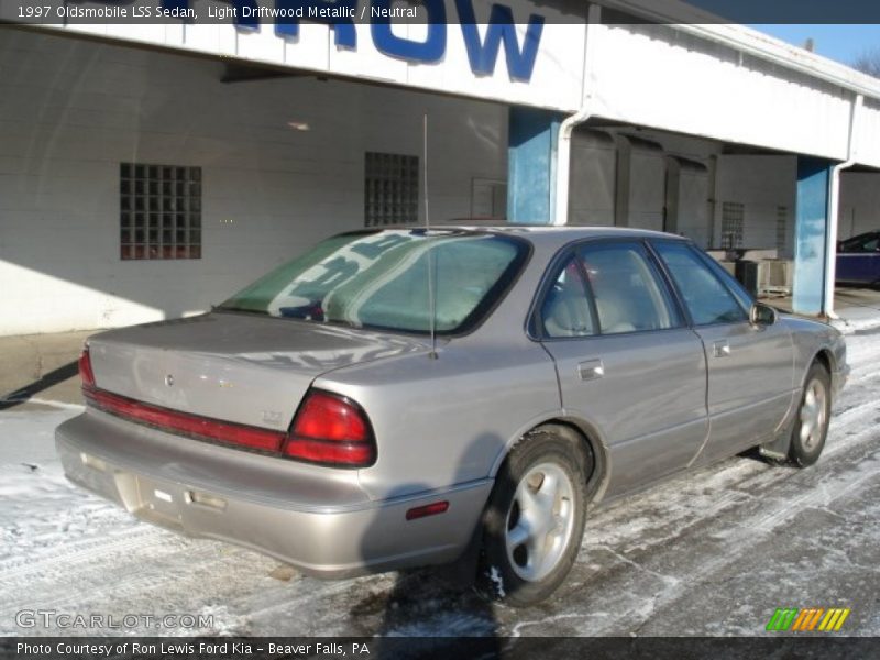 Light Driftwood Metallic / Neutral 1997 Oldsmobile LSS Sedan