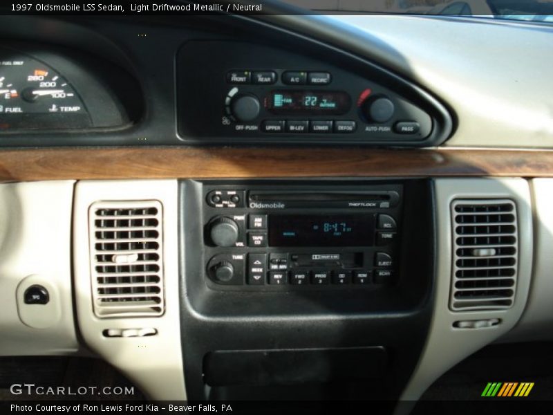 Light Driftwood Metallic / Neutral 1997 Oldsmobile LSS Sedan