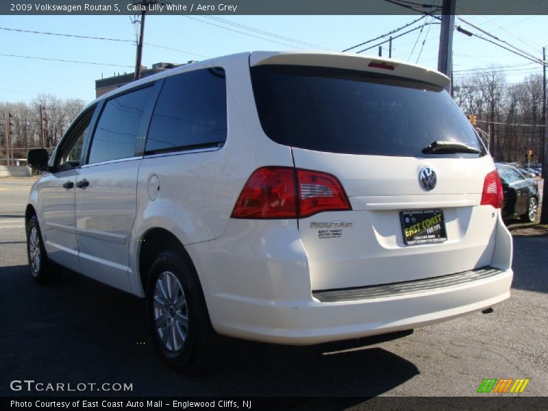 Calla Lilly White / Aero Grey 2009 Volkswagen Routan S