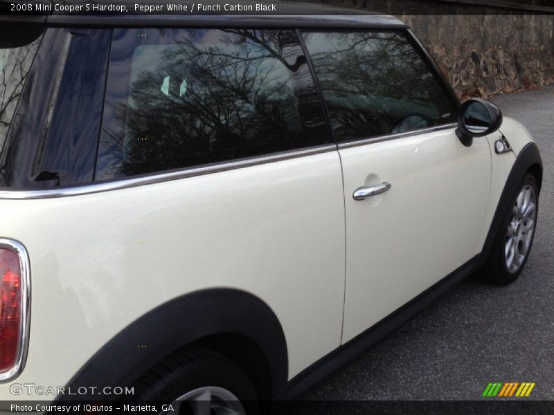 Pepper White / Punch Carbon Black 2008 Mini Cooper S Hardtop