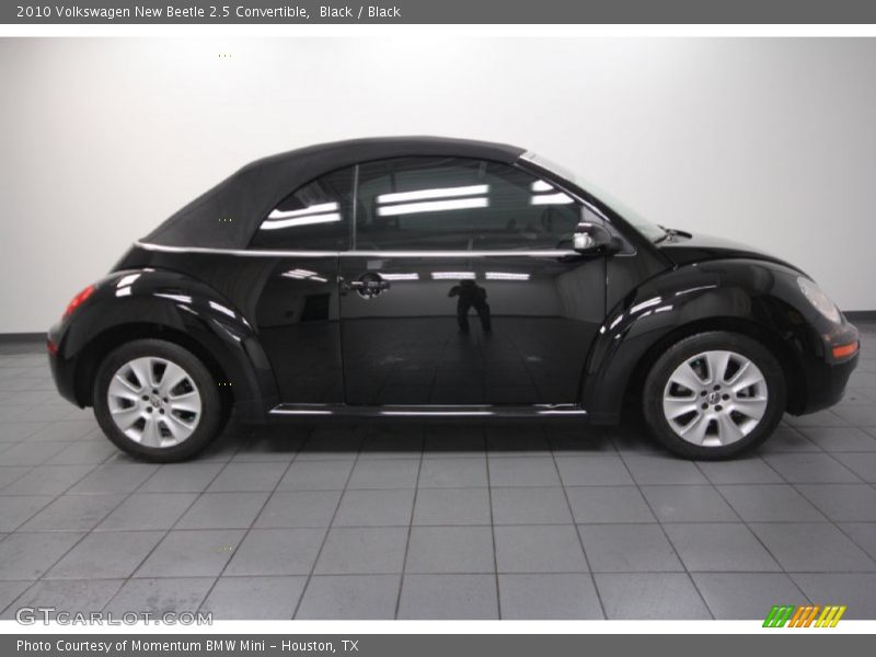 Black / Black 2010 Volkswagen New Beetle 2.5 Convertible
