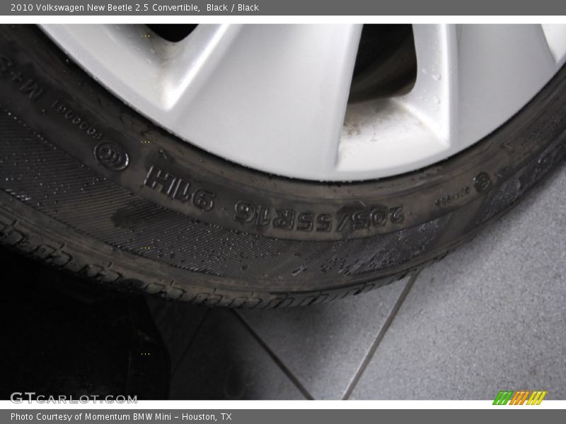 Black / Black 2010 Volkswagen New Beetle 2.5 Convertible