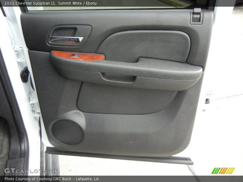 Summit White / Ebony 2011 Chevrolet Suburban LS