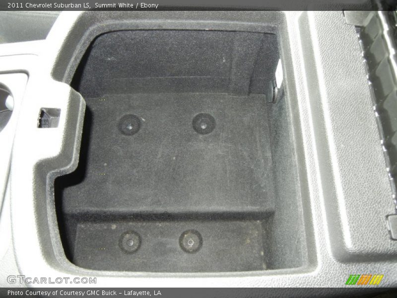 Summit White / Ebony 2011 Chevrolet Suburban LS