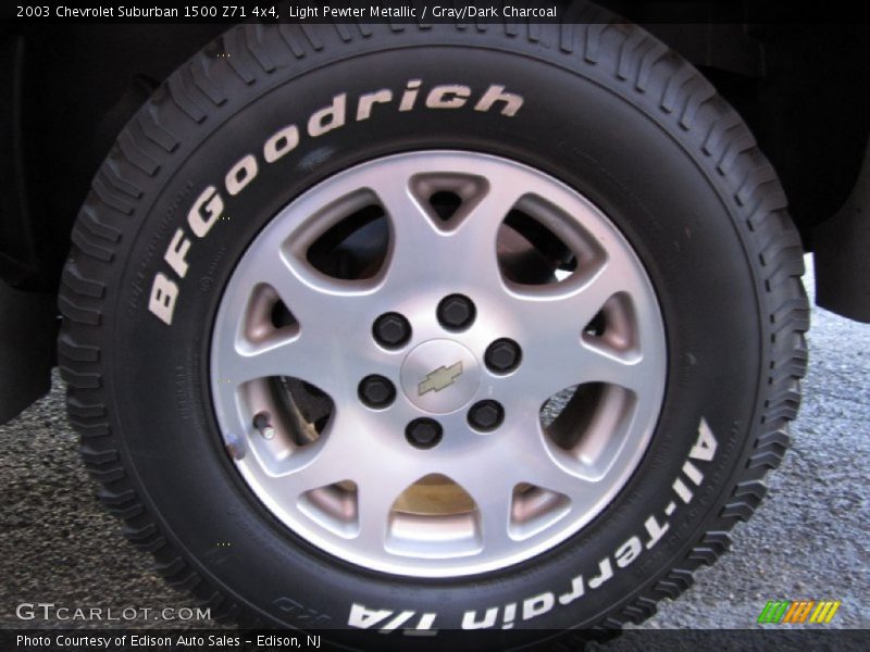 Light Pewter Metallic / Gray/Dark Charcoal 2003 Chevrolet Suburban 1500 Z71 4x4