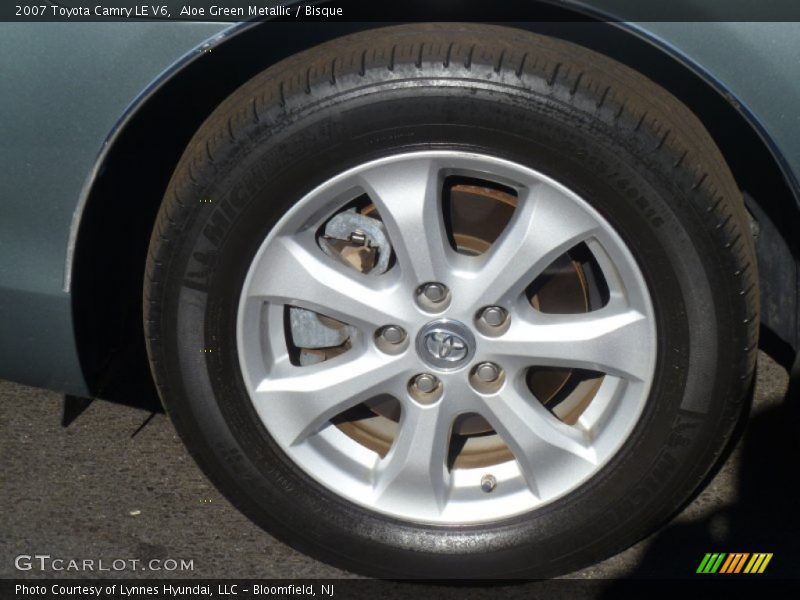 Aloe Green Metallic / Bisque 2007 Toyota Camry LE V6