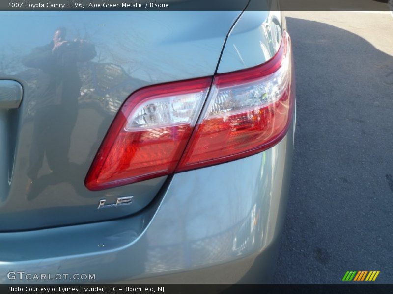 Aloe Green Metallic / Bisque 2007 Toyota Camry LE V6
