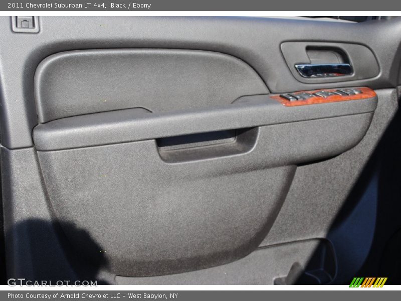 Black / Ebony 2011 Chevrolet Suburban LT 4x4