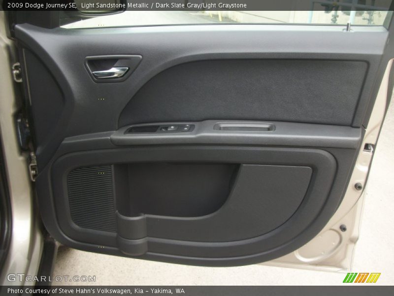 Light Sandstone Metallic / Dark Slate Gray/Light Graystone 2009 Dodge Journey SE