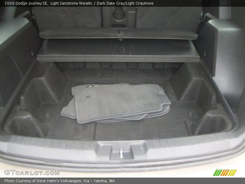 Light Sandstone Metallic / Dark Slate Gray/Light Graystone 2009 Dodge Journey SE
