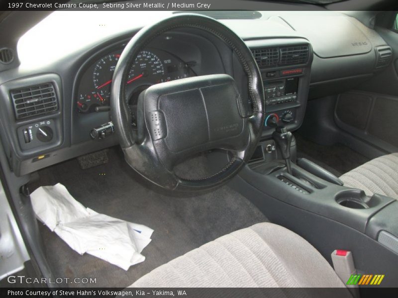 Dashboard of 1997 Camaro Coupe