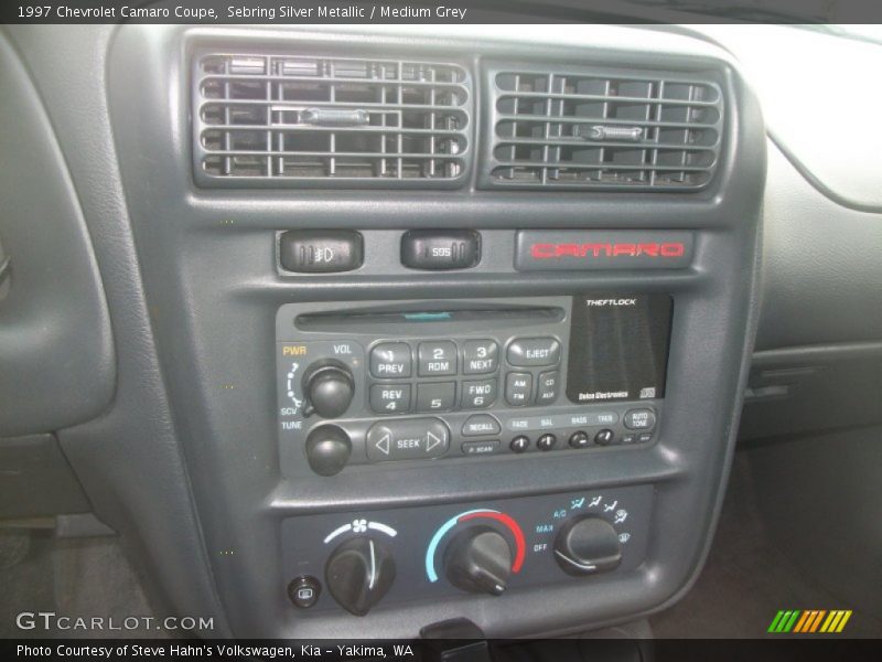 Controls of 1997 Camaro Coupe