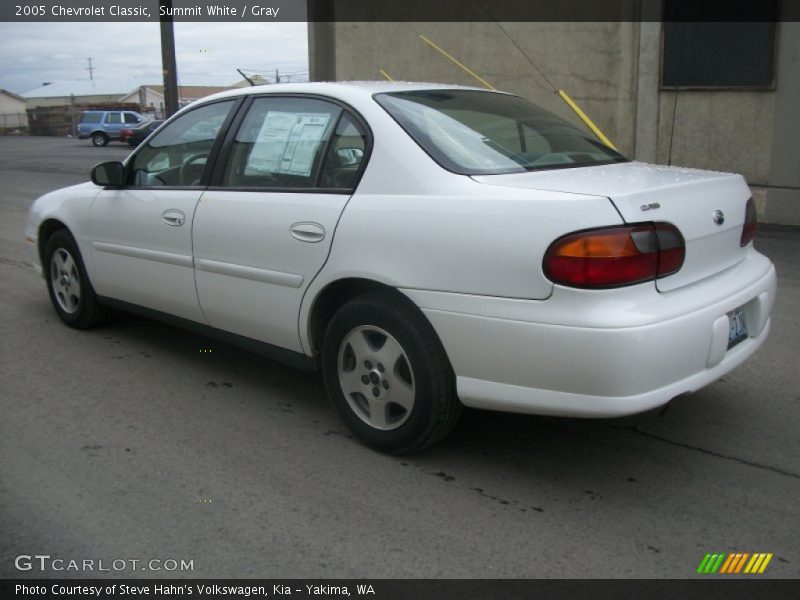 Summit White / Gray 2005 Chevrolet Classic