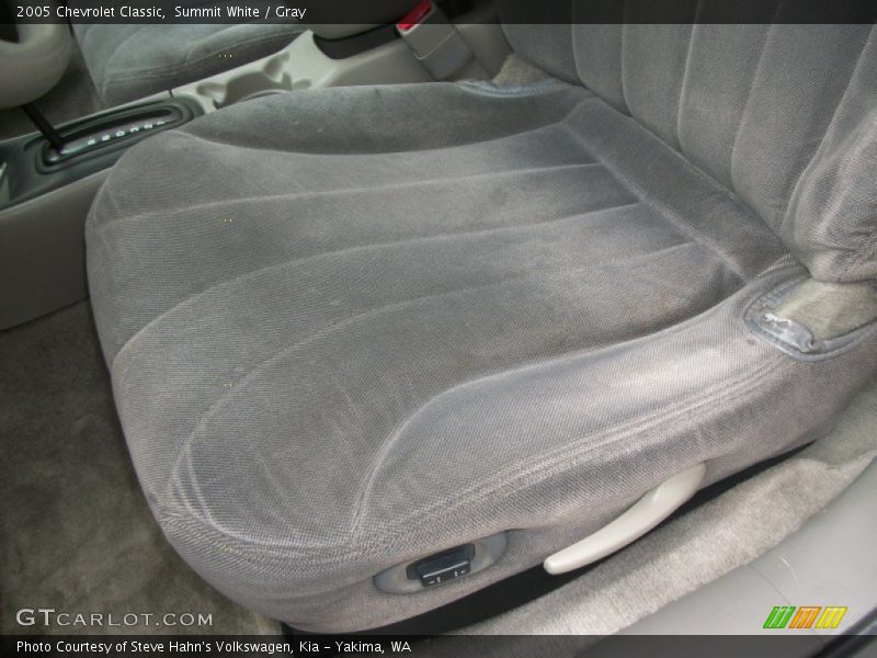 Summit White / Gray 2005 Chevrolet Classic