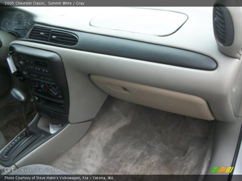 Summit White / Gray 2005 Chevrolet Classic