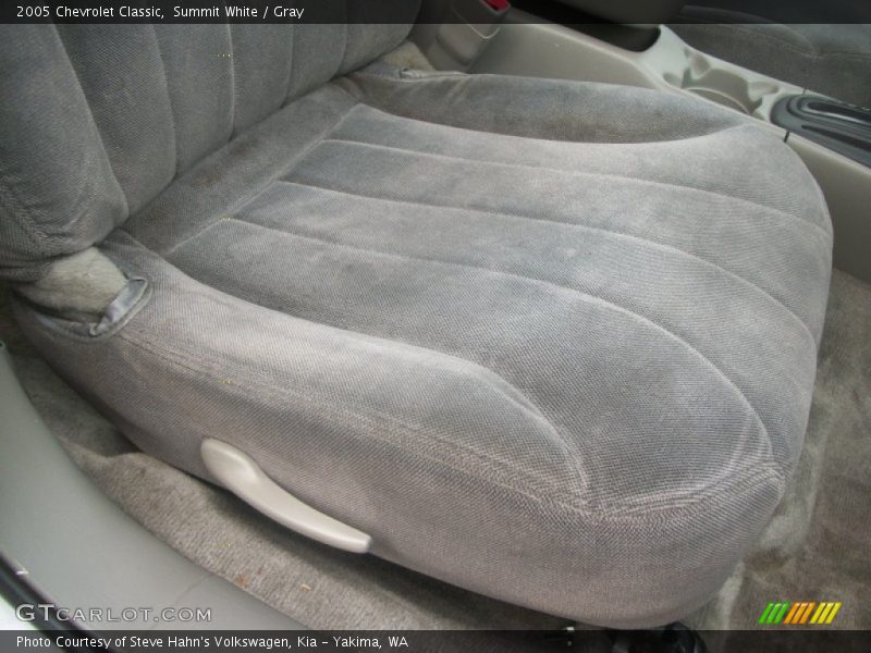 Summit White / Gray 2005 Chevrolet Classic