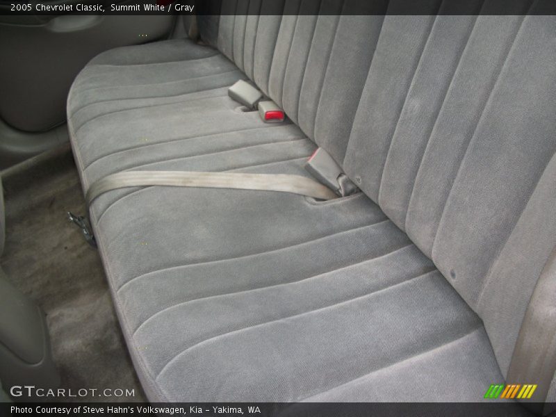 Summit White / Gray 2005 Chevrolet Classic