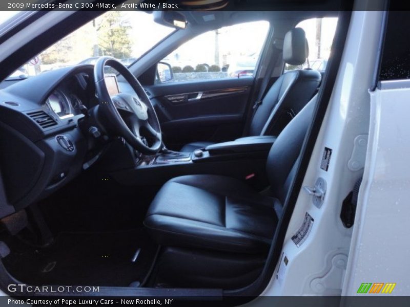 Arctic White / Black 2009 Mercedes-Benz C 300 4Matic