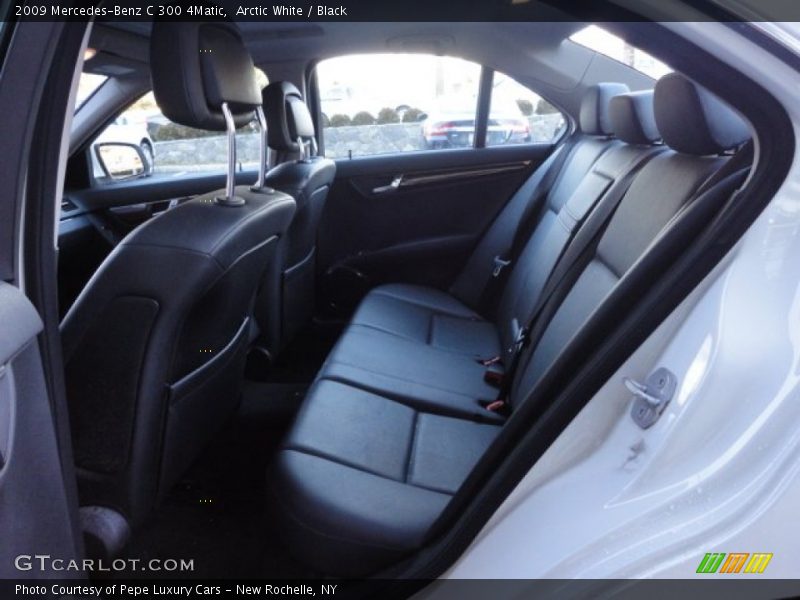 Arctic White / Black 2009 Mercedes-Benz C 300 4Matic