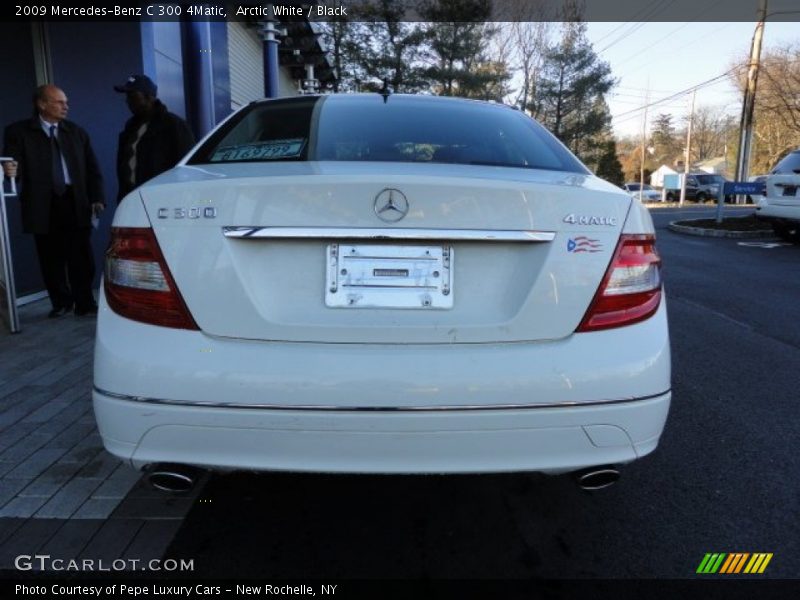 Arctic White / Black 2009 Mercedes-Benz C 300 4Matic