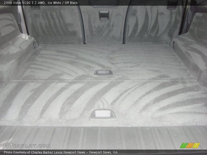 Ice White / Off Black 2008 Volvo XC90 3.2 AWD