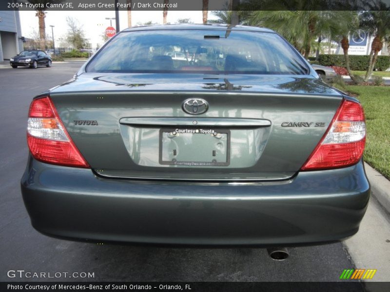 Aspen Green Pearl / Dark Charcoal 2004 Toyota Camry SE