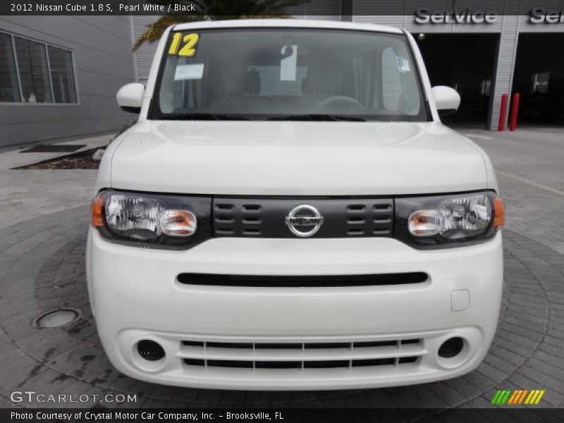 Pearl White / Black 2012 Nissan Cube 1.8 S