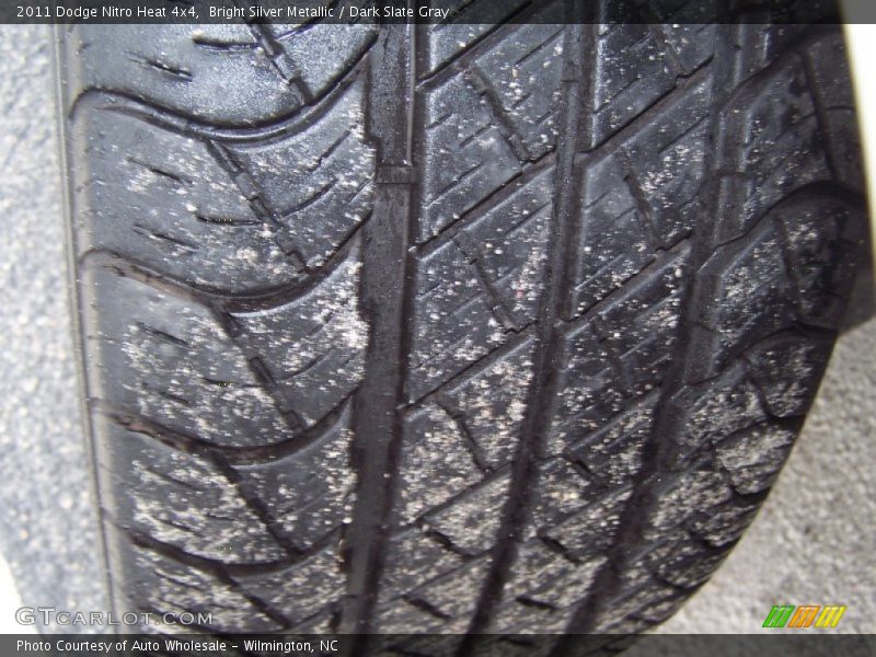 Bright Silver Metallic / Dark Slate Gray 2011 Dodge Nitro Heat 4x4