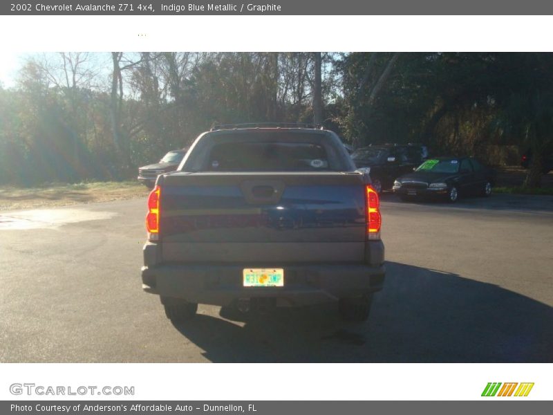 Indigo Blue Metallic / Graphite 2002 Chevrolet Avalanche Z71 4x4