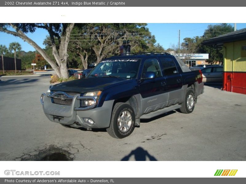 Indigo Blue Metallic / Graphite 2002 Chevrolet Avalanche Z71 4x4