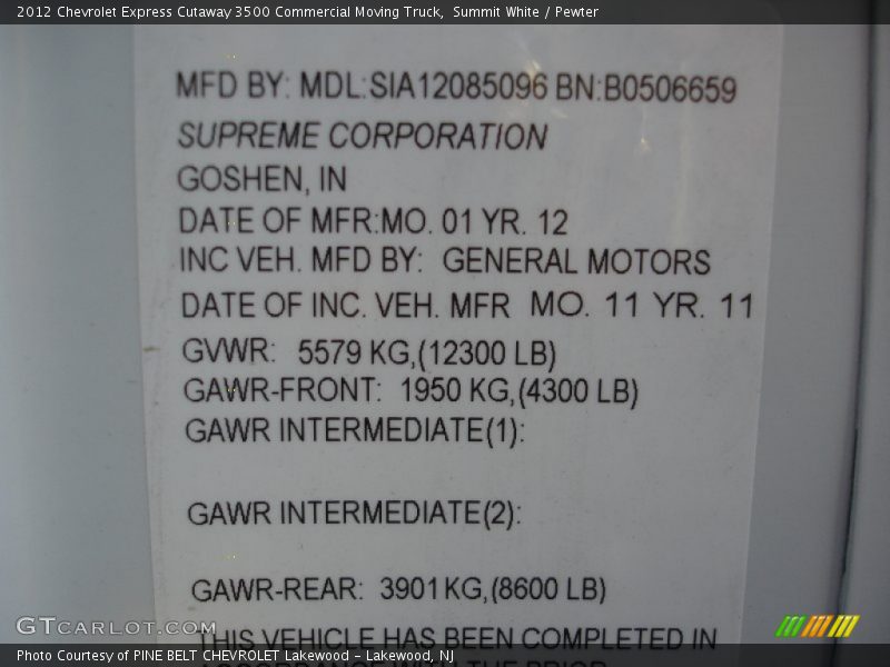 Summit White / Pewter 2012 Chevrolet Express Cutaway 3500 Commercial Moving Truck