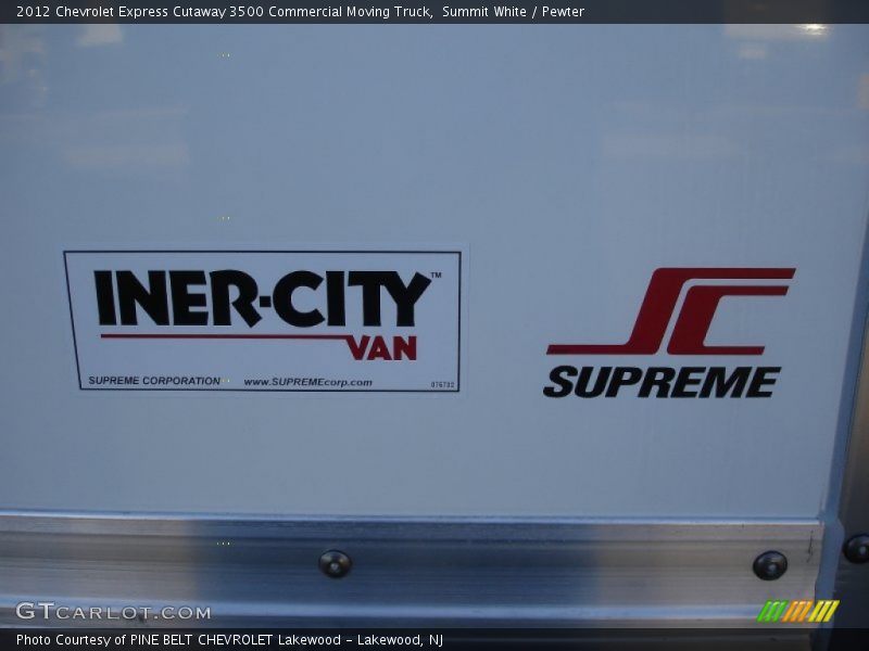 Summit White / Pewter 2012 Chevrolet Express Cutaway 3500 Commercial Moving Truck