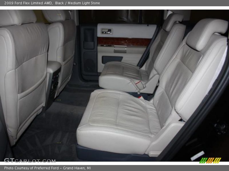 Black / Medium Light Stone 2009 Ford Flex Limited AWD